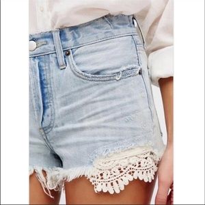 Free people distressed denim cutoff jean shorts 30